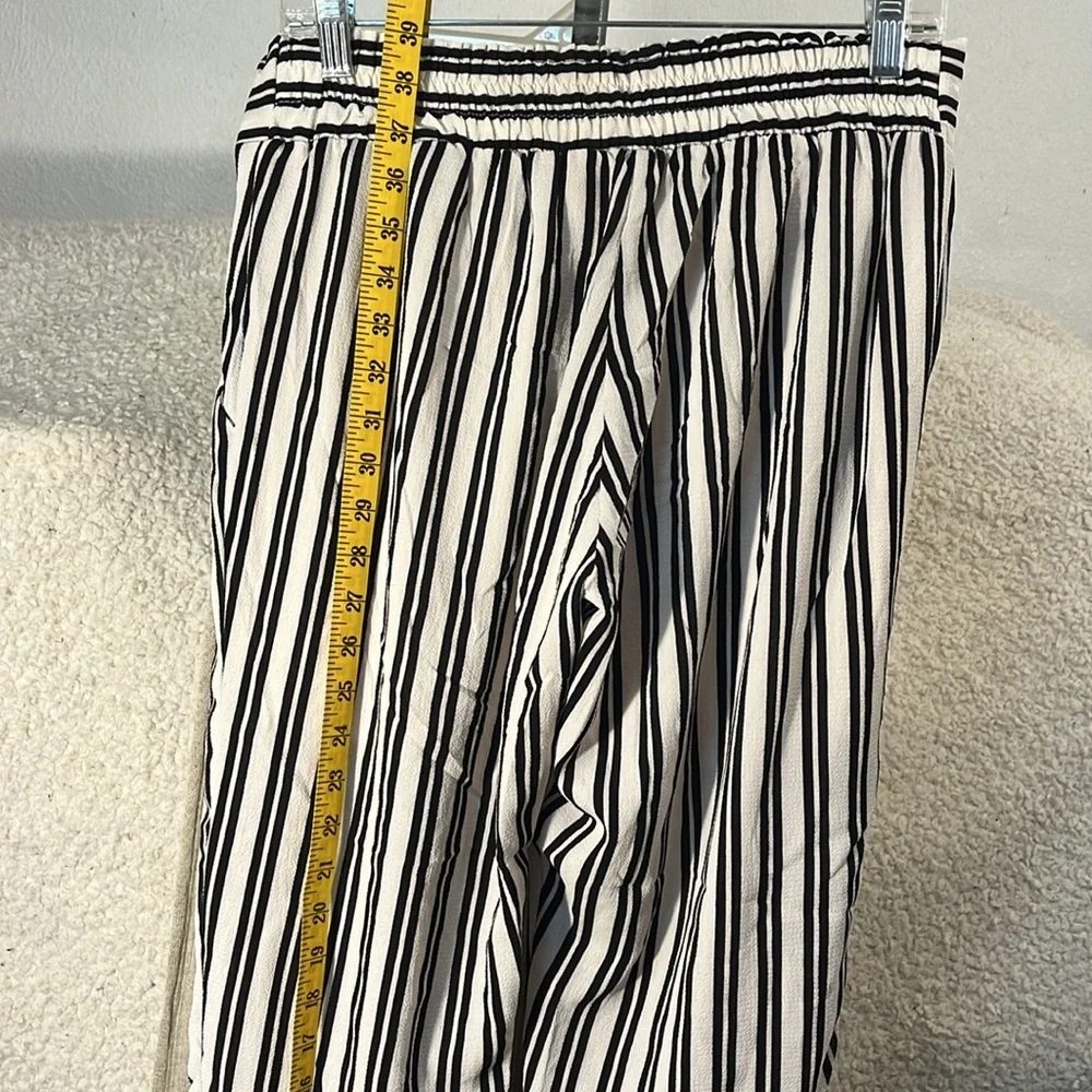 Pull On Back Elastic 1/2 liner Inside Striped Pants - Picture 4 of 8